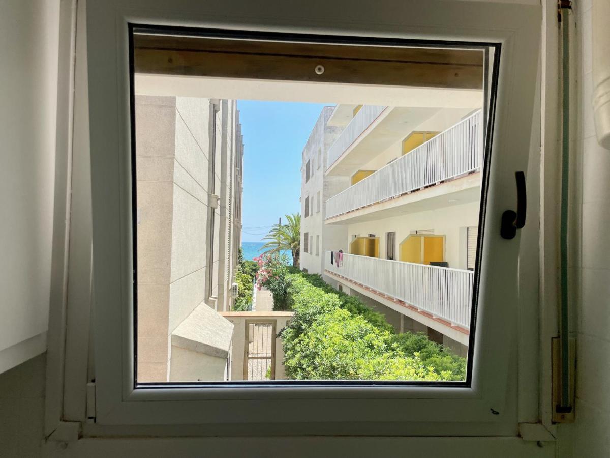 Apartamentos Ancora Romana 카라펠 외부 사진