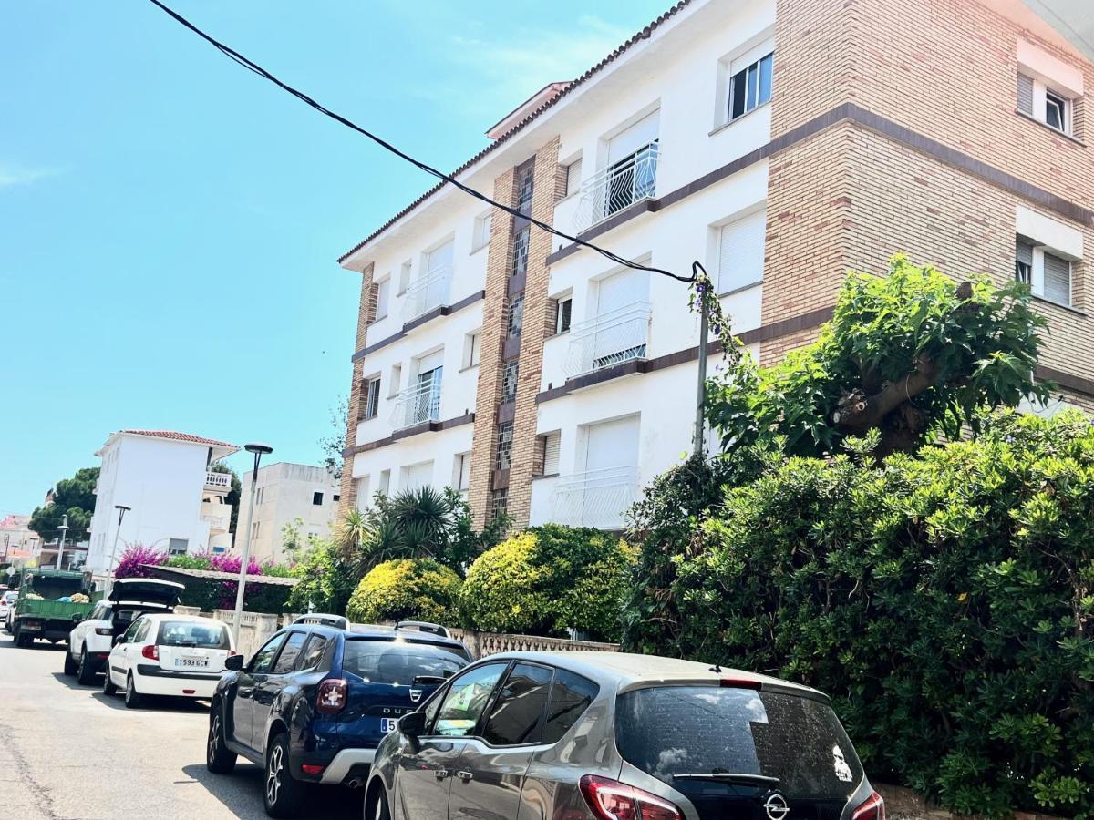 Apartamentos Ancora Romana 카라펠 외부 사진