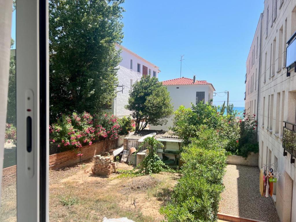 Apartamentos Ancora Romana 카라펠 외부 사진